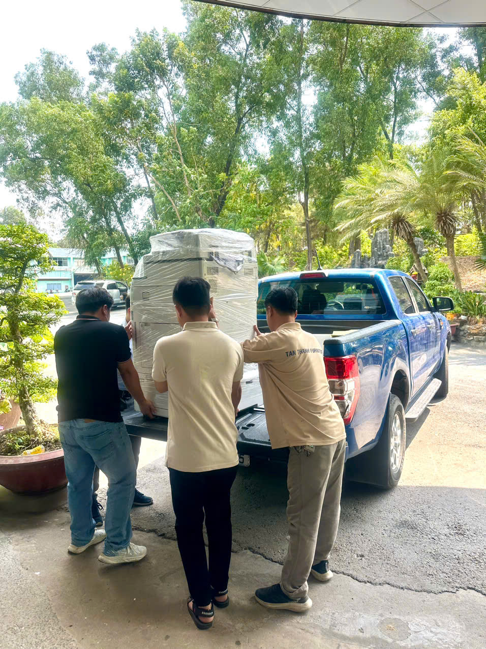 Nên mua máy cũ hay mới